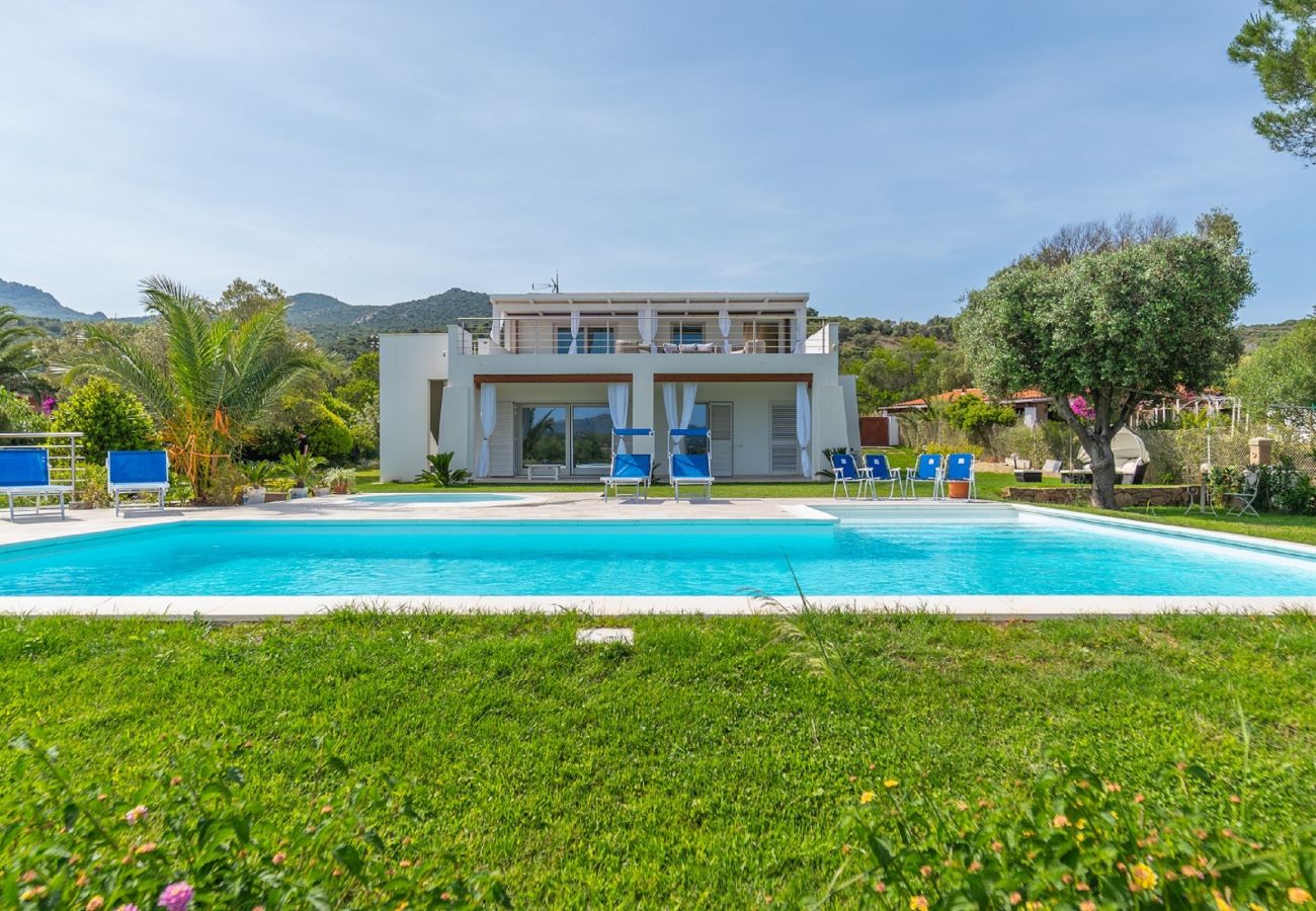 Appartamento a Porto Rotondo - BRORENT-Villa Tonia (appartamento in villa)