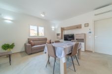 House in Golfo Aranci - A & L apartment T